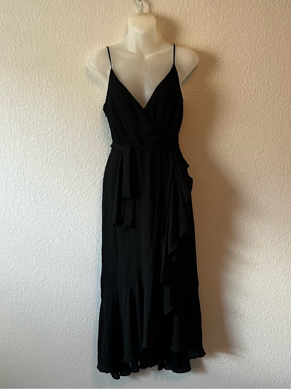 J crew Black V-Neck Ruffled Maxi Dress with Tie Waist size 0 faux wrap